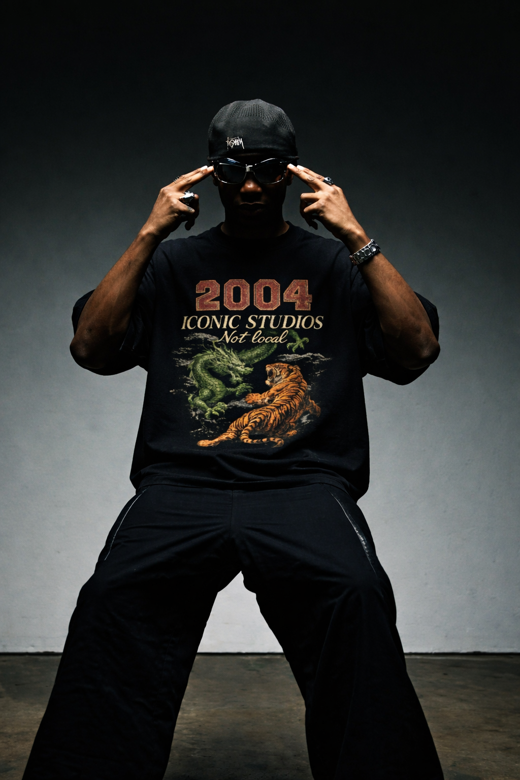 iconic studios tee-shirt