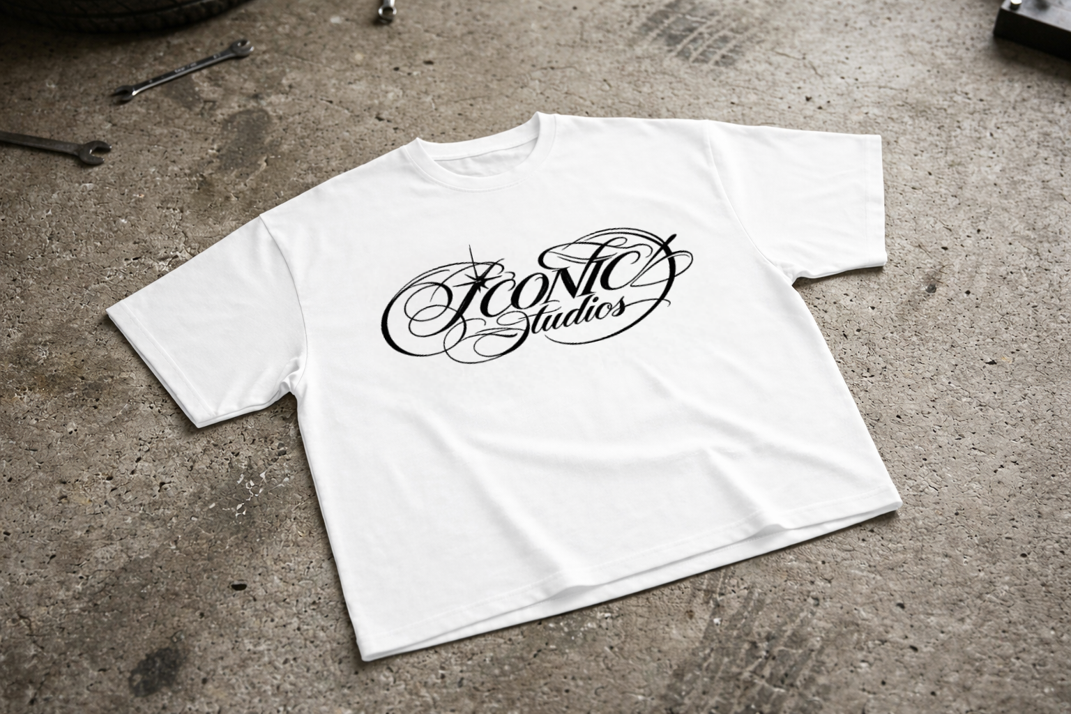 iconic studios tee-shirt