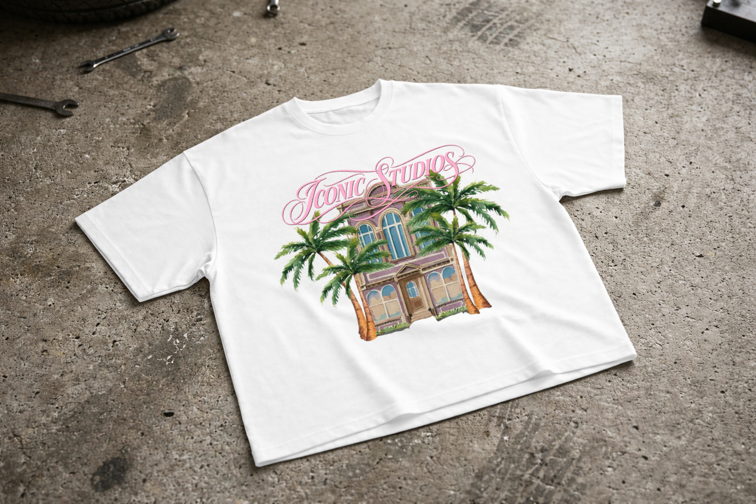 iconic studios tee-shirt